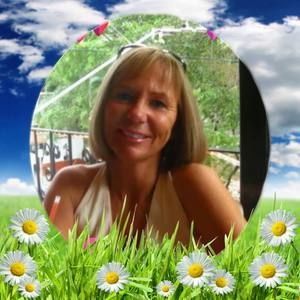 Meet your Posher, Debbie